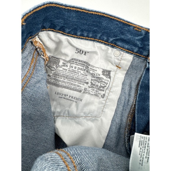 Levi's 501 Demin shorts with patches size w29 - Picture 4 of 7